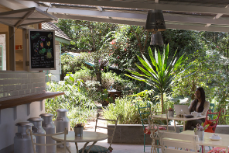  Tin Roof Cafe, Nairobi